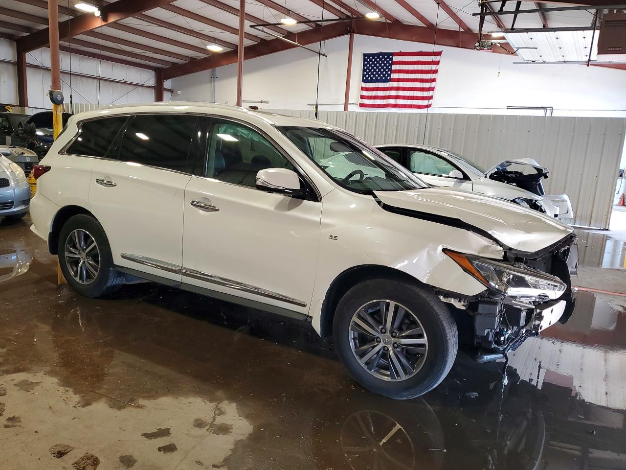 INFINITI Qx Luxe