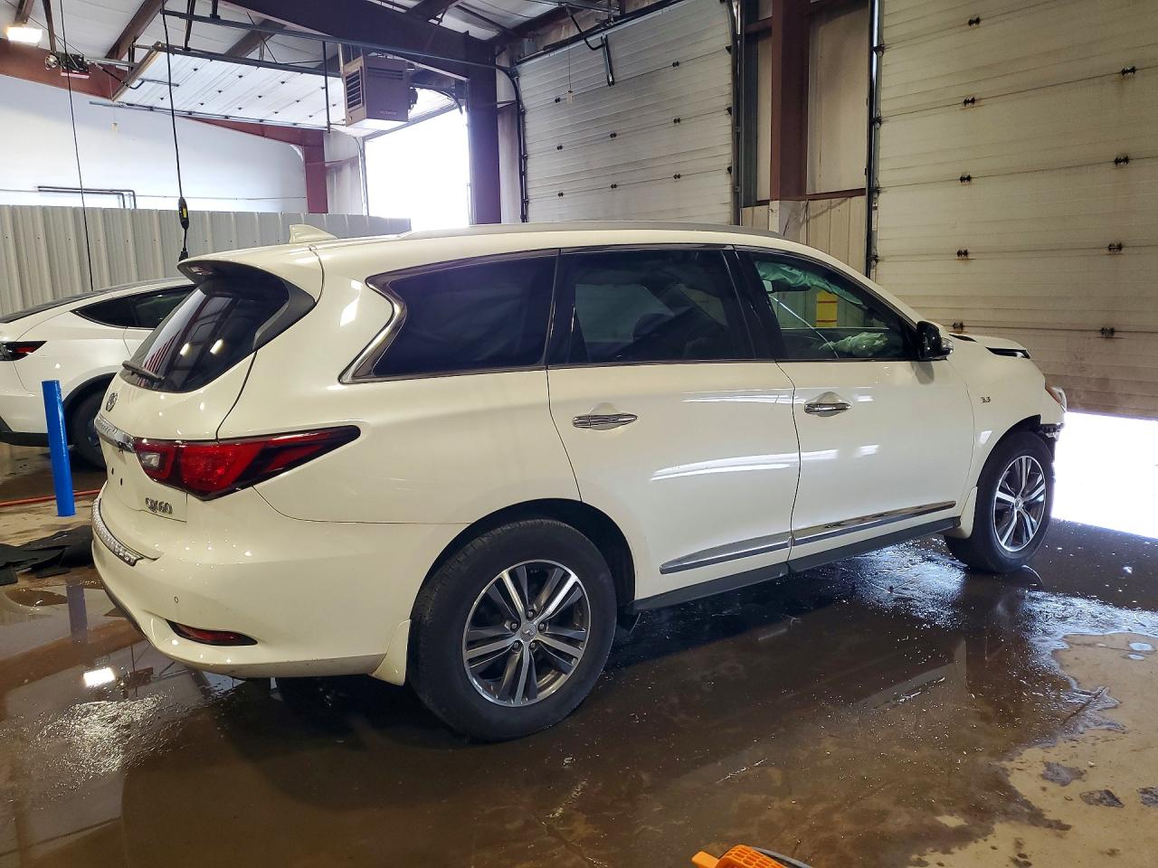 INFINITI Qx Luxe
