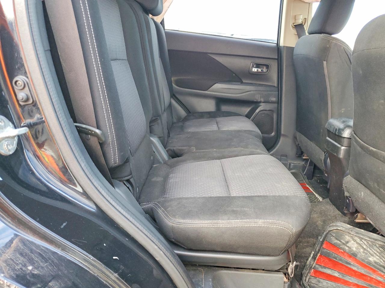 Mitsubishi Outlander Es