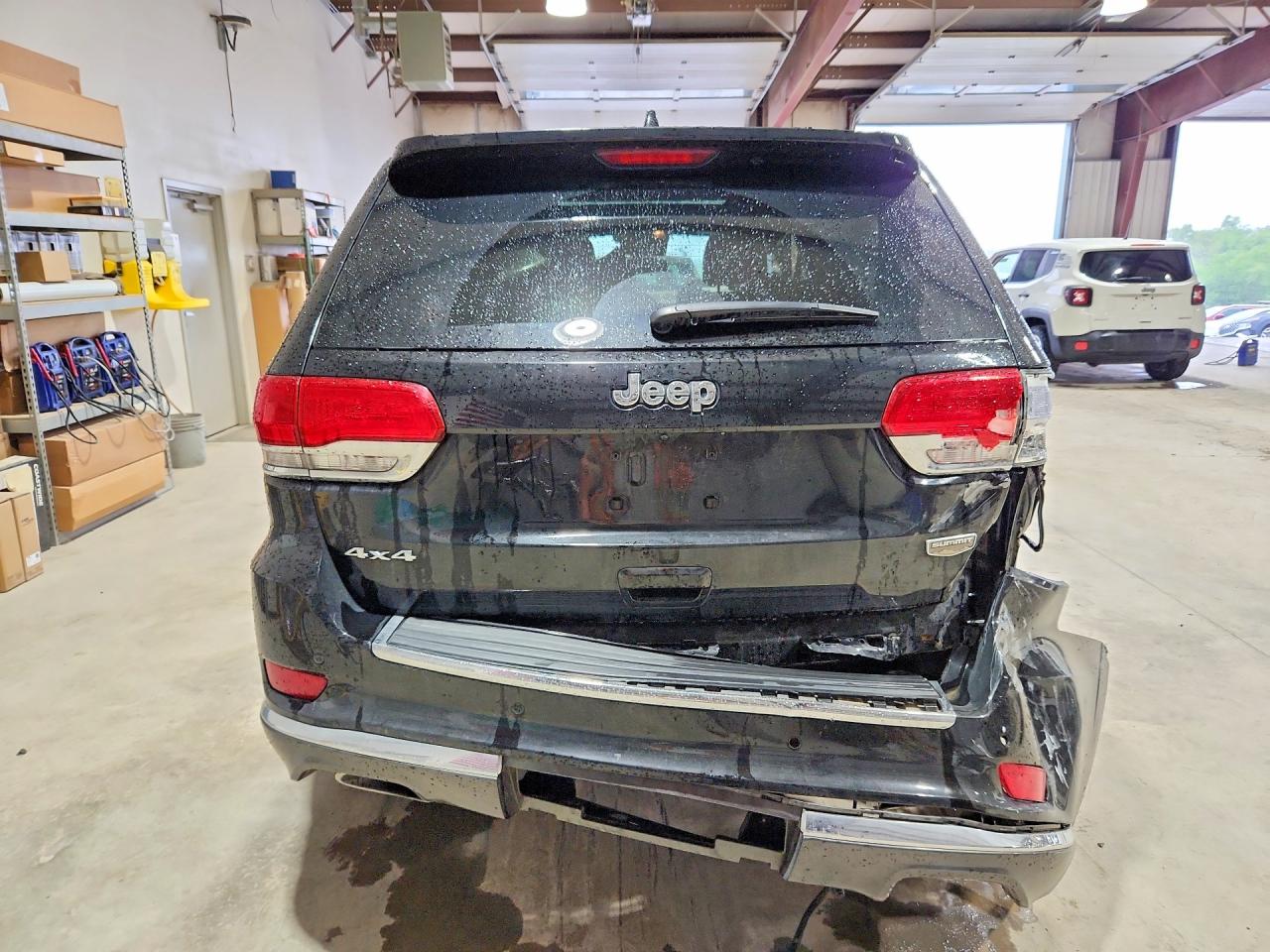 Jeep Cherokee Summit