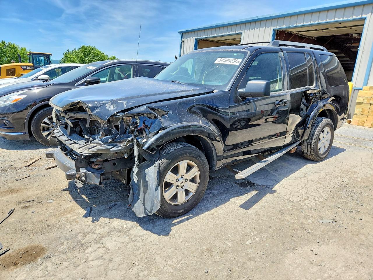 Salvage Ford Explorer Image