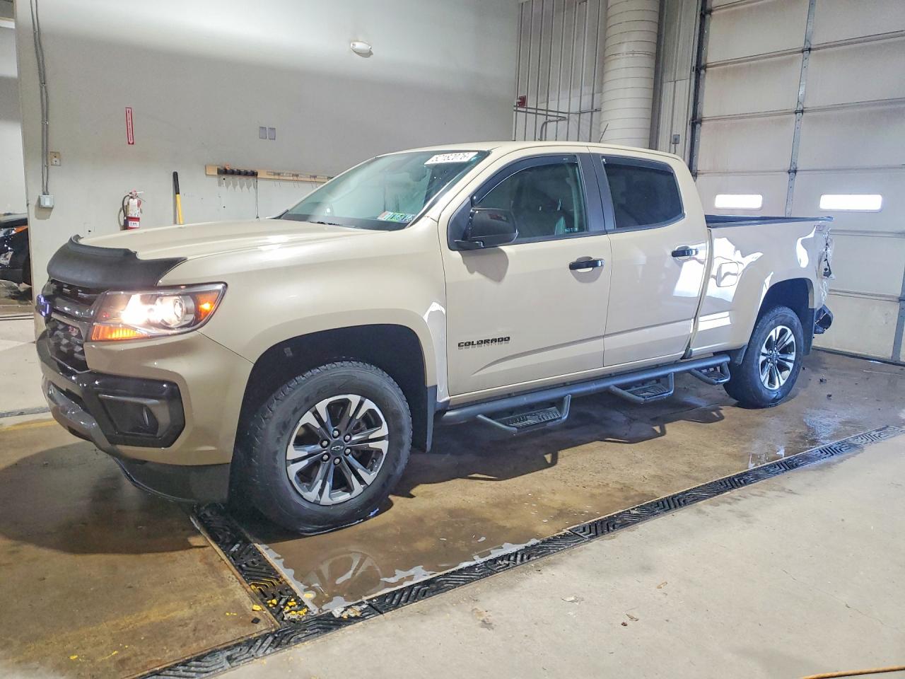 Salvage Chevrolet Colorado Image