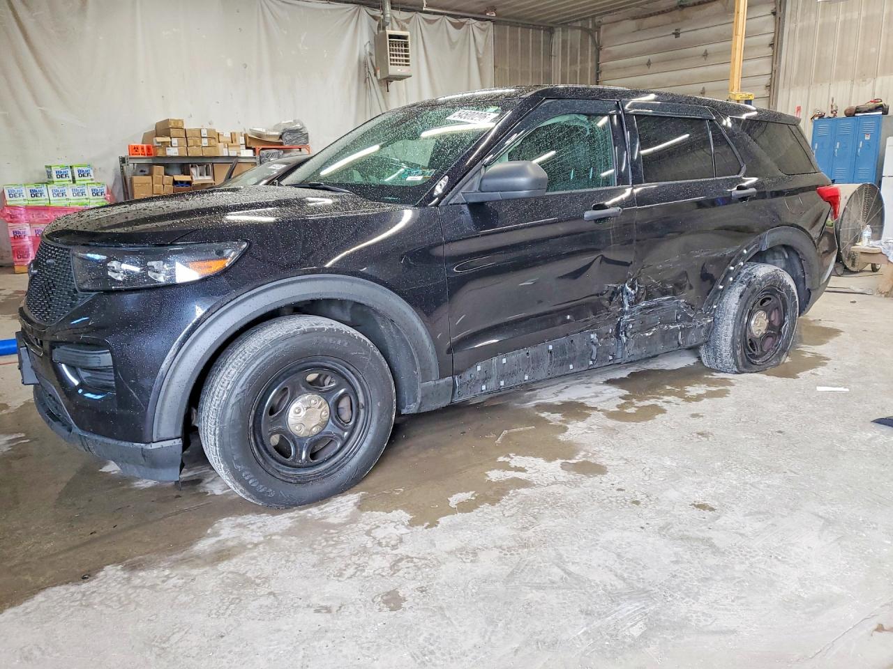 Salvage Ford Explorer Image