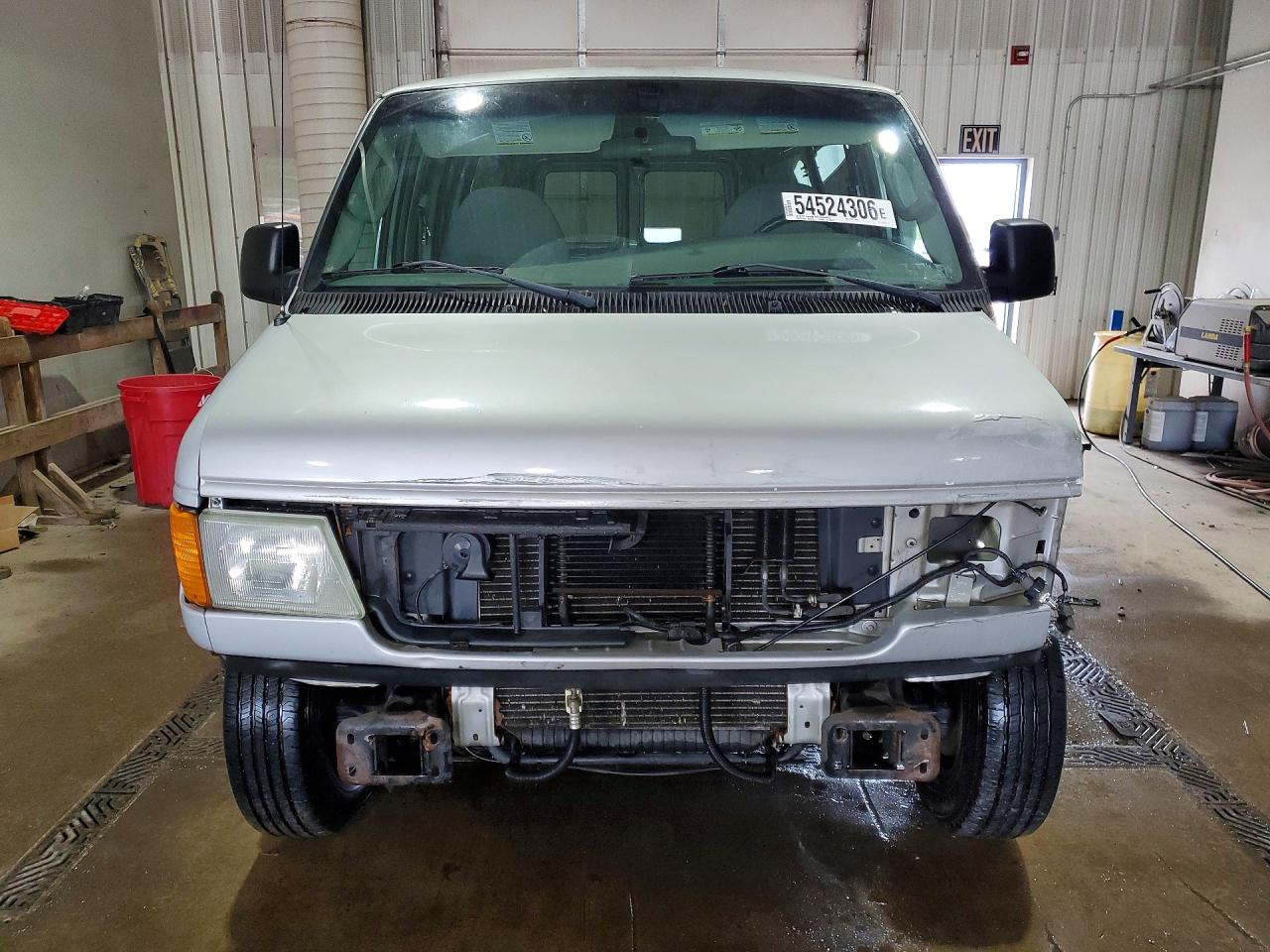 Ford Econoline E350 Super Duty Wagon