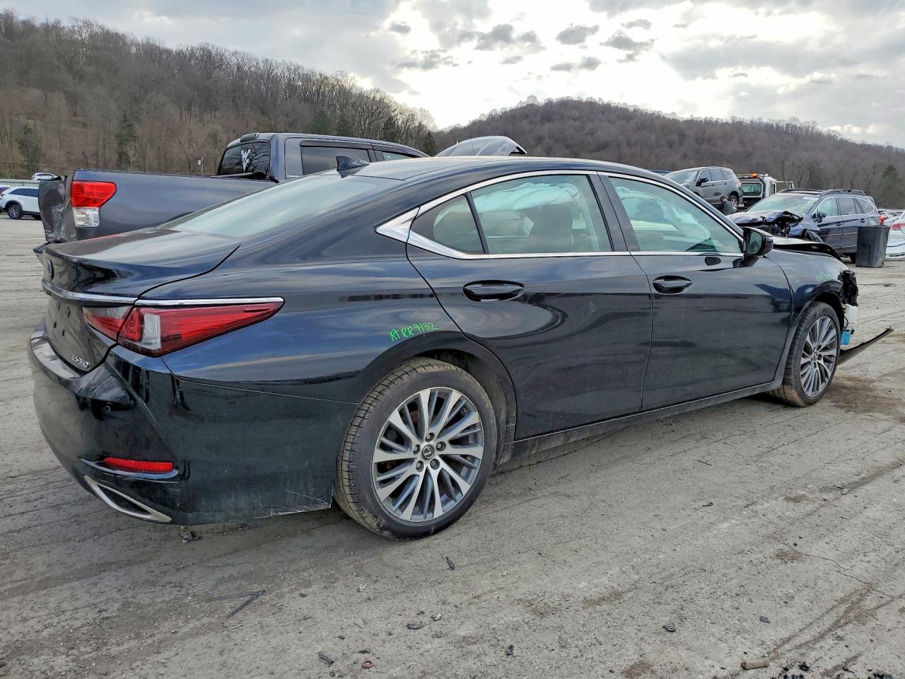Lexus Es Base