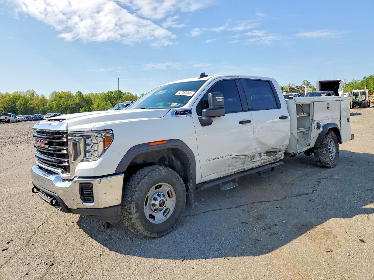 Salvage GMC Sierra Image