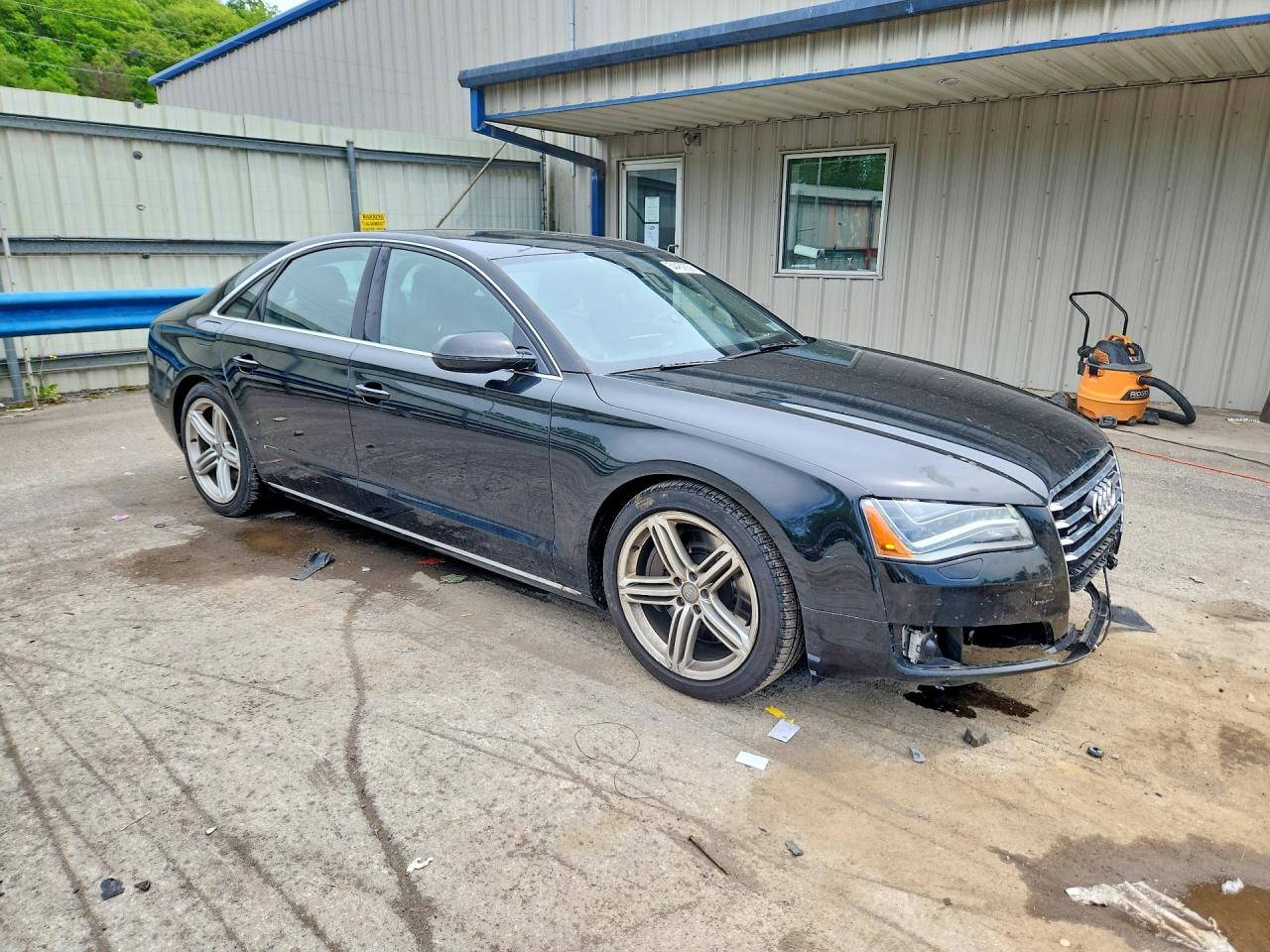 Audi A8 Quattro