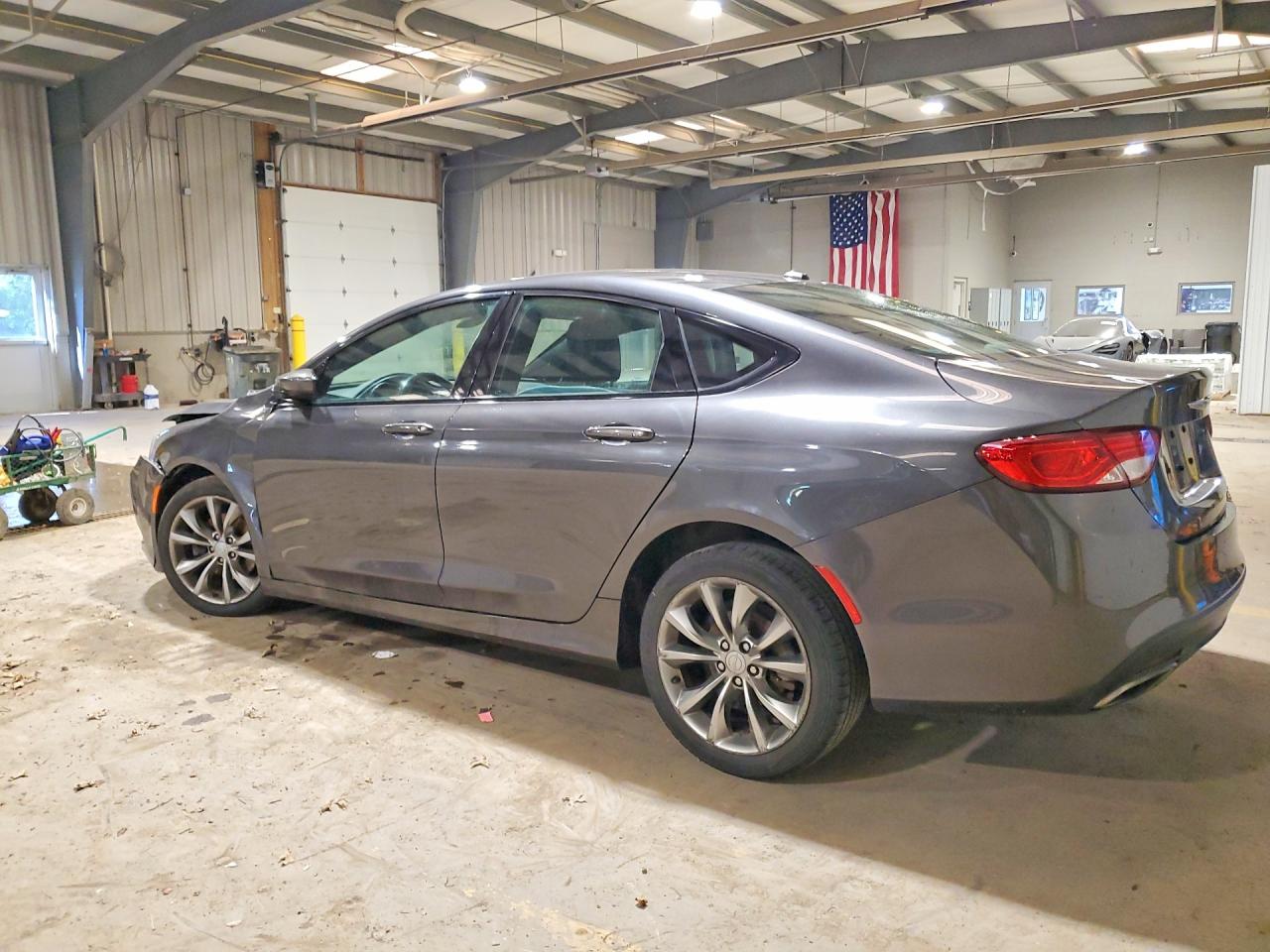 Chrysler 200 S
