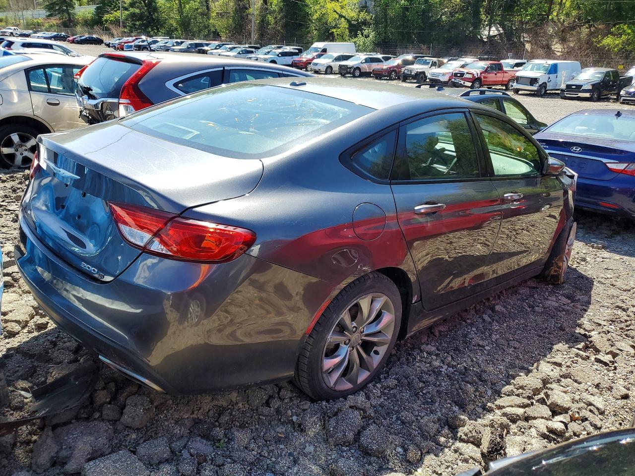 Chrysler 200 S