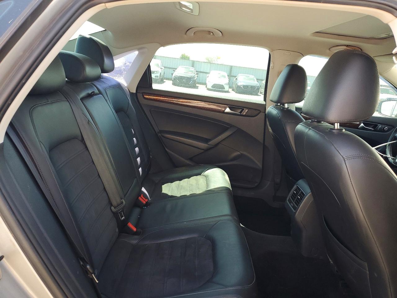 Volkswagen Passat Sel