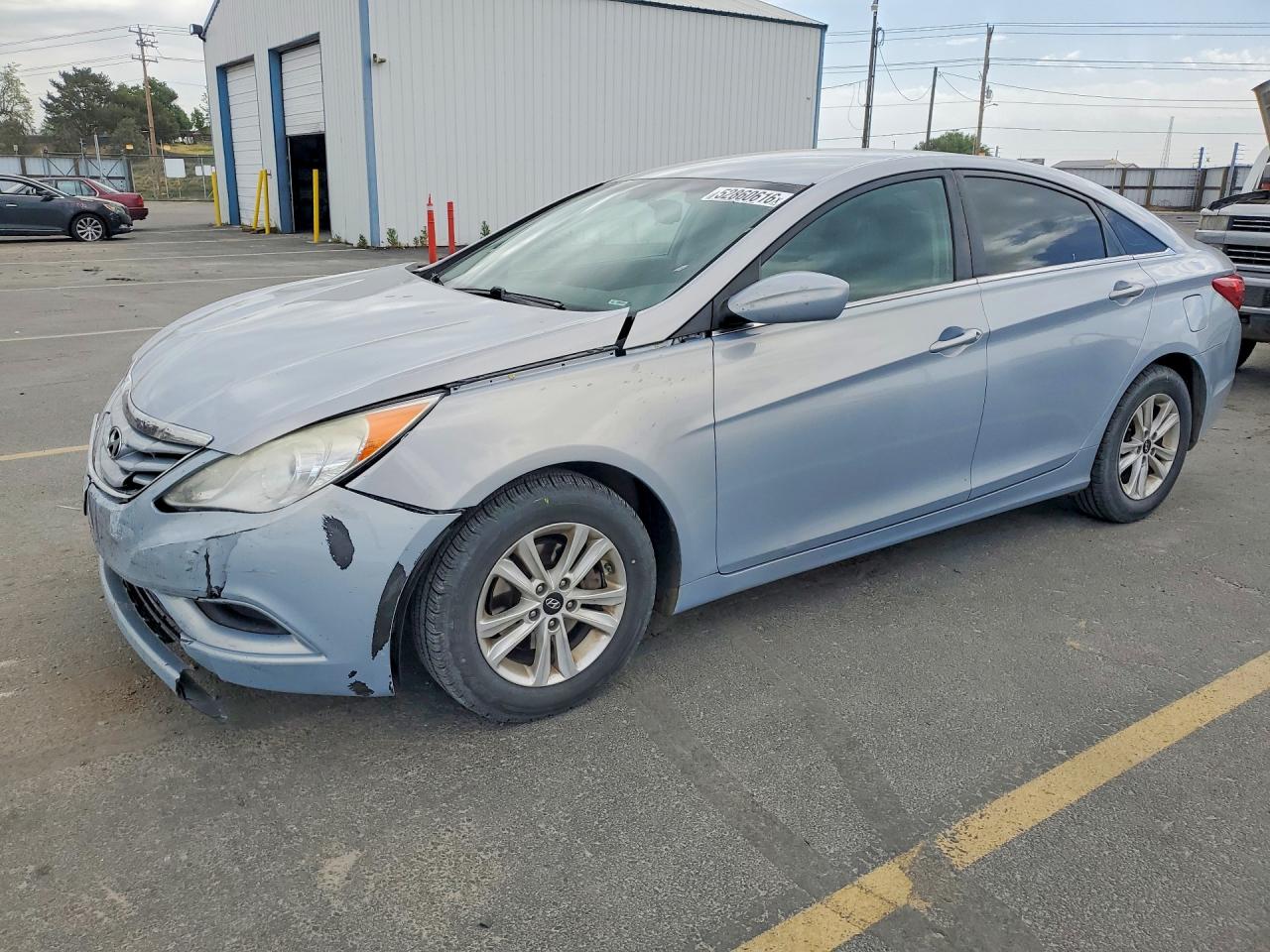 Salvage Hyundai SONATA Image
