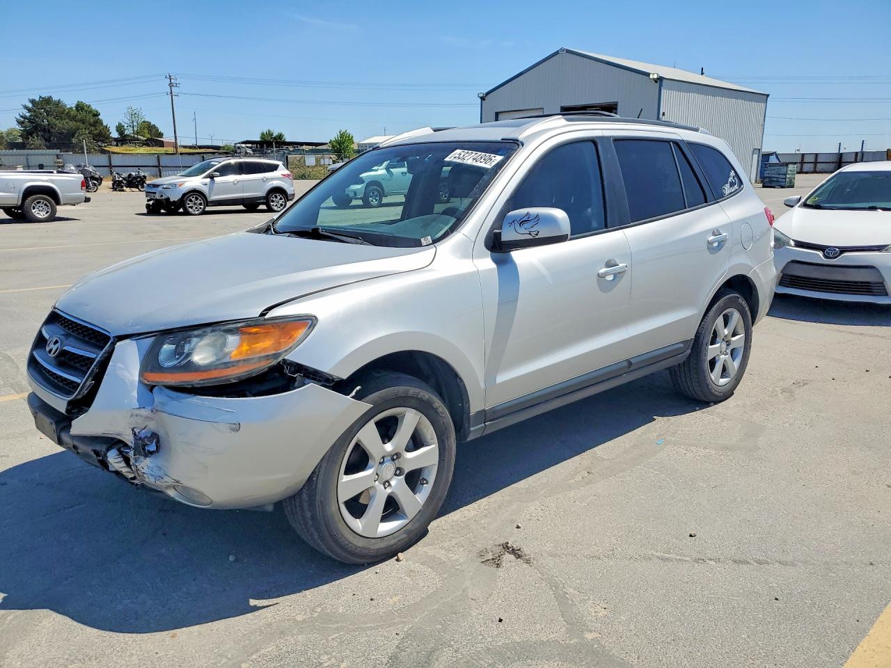 Salvage Hyundai SANTA FE Image