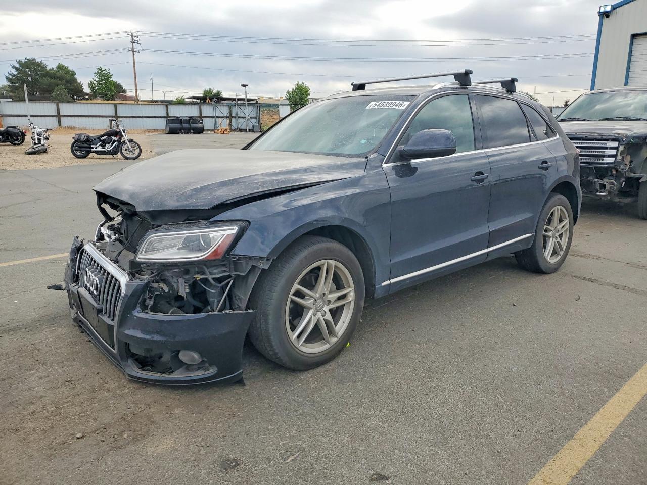 Salvage Audi Q5 Image