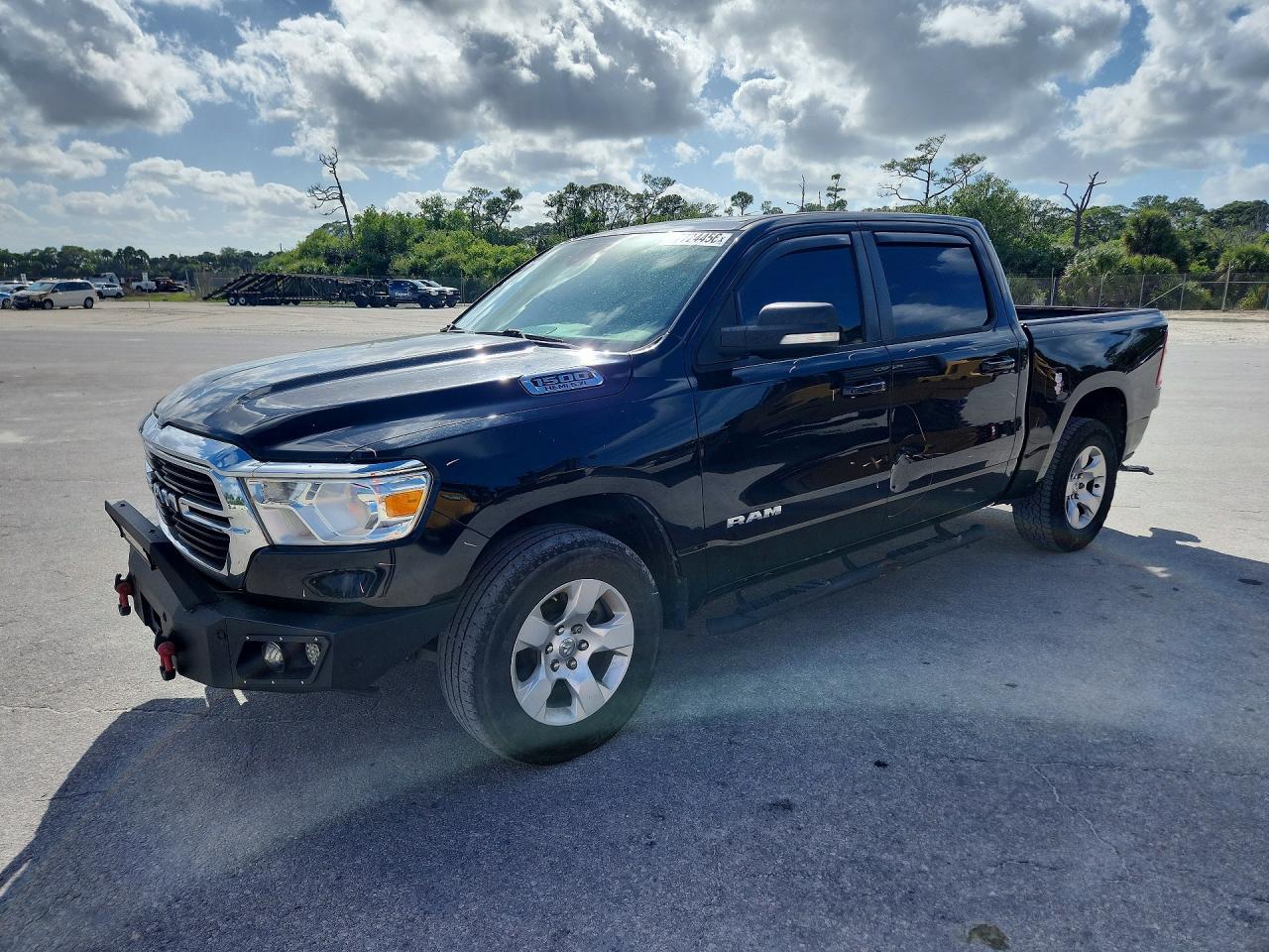 Salvage Ram 1500 Image