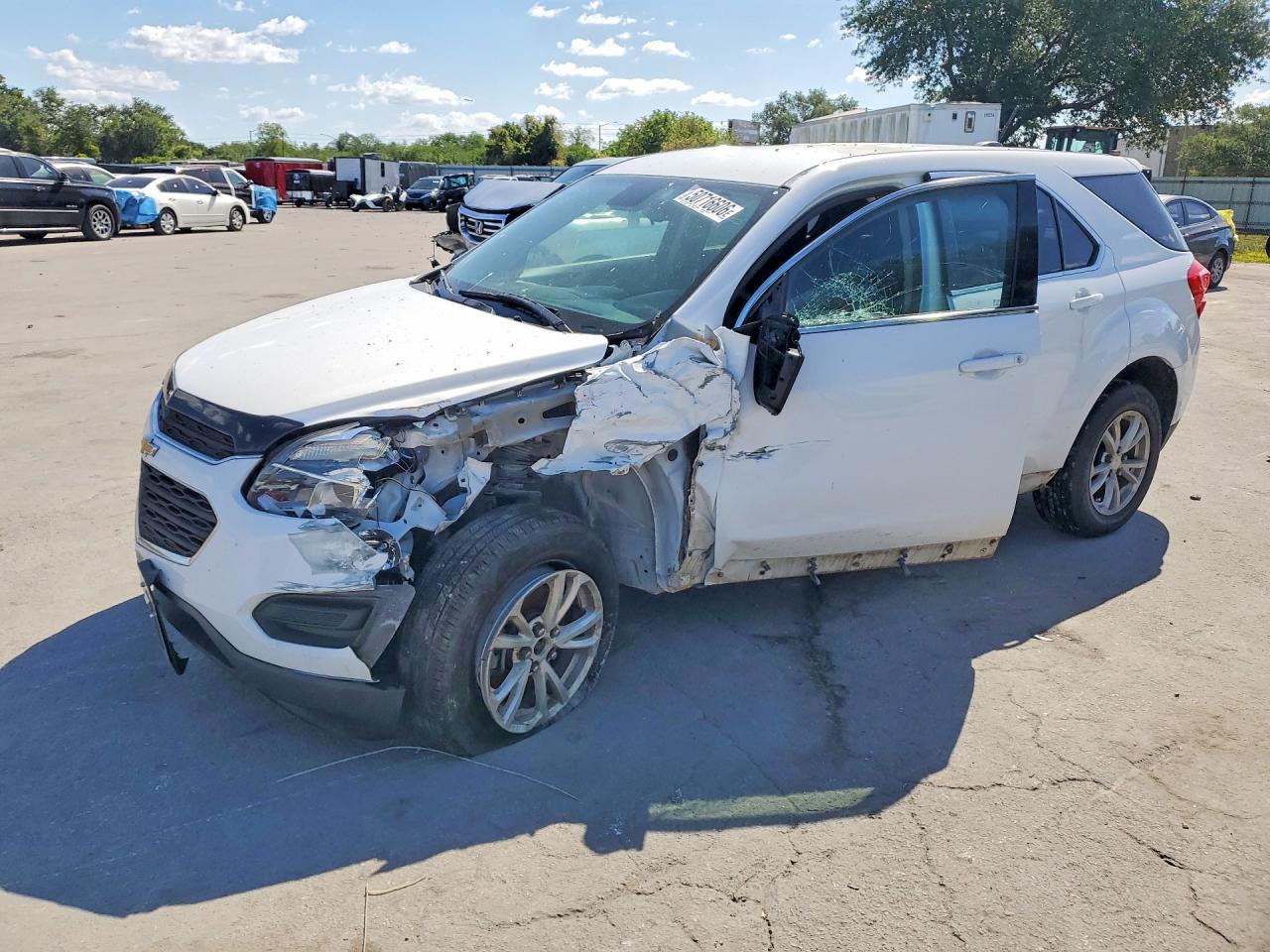 Salvage Chevrolet Equinox Image