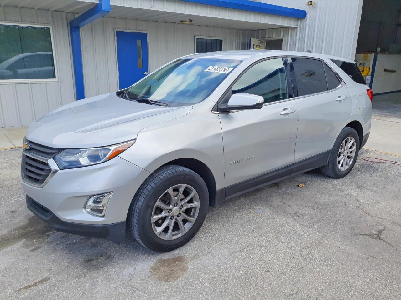 Salvage Chevrolet Equinox Image
