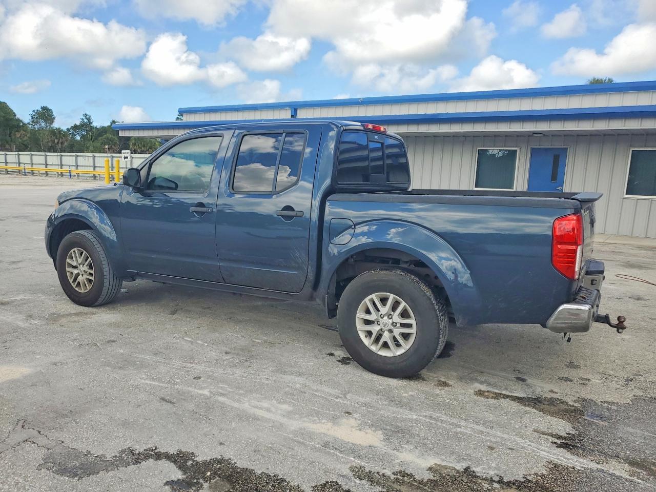 Nissan Frontier S