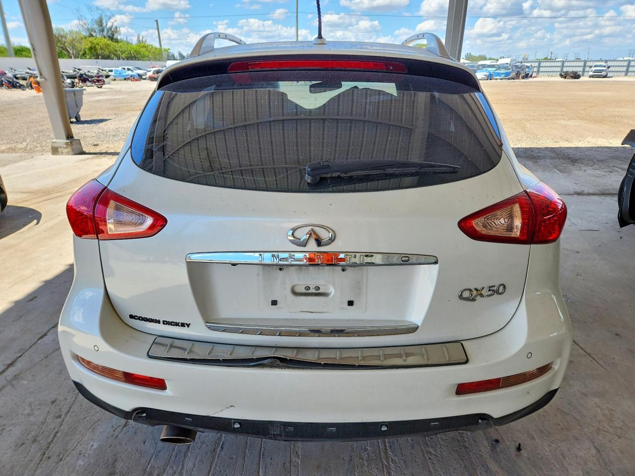 INFINITI Qx Base