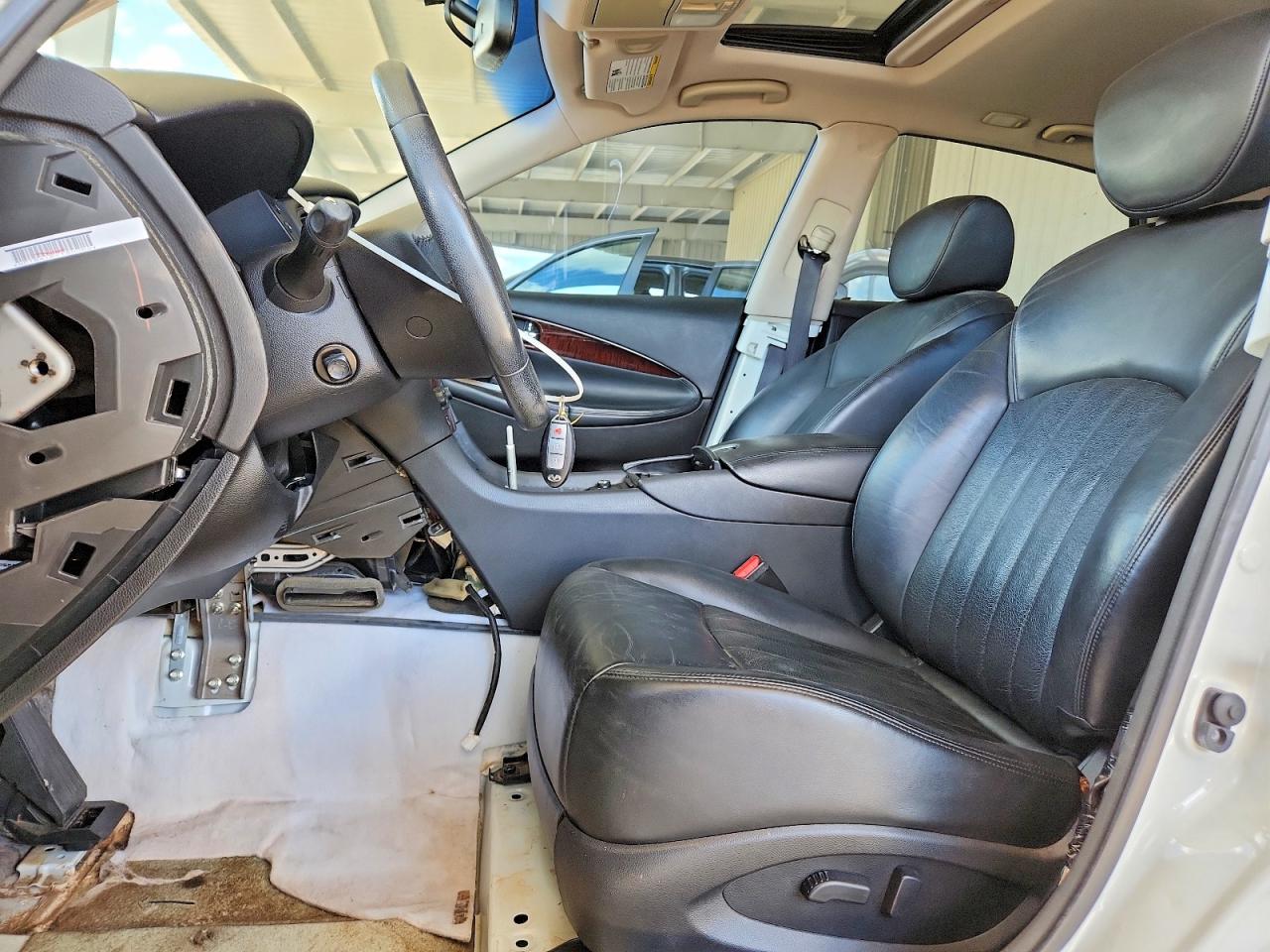 INFINITI Qx Base