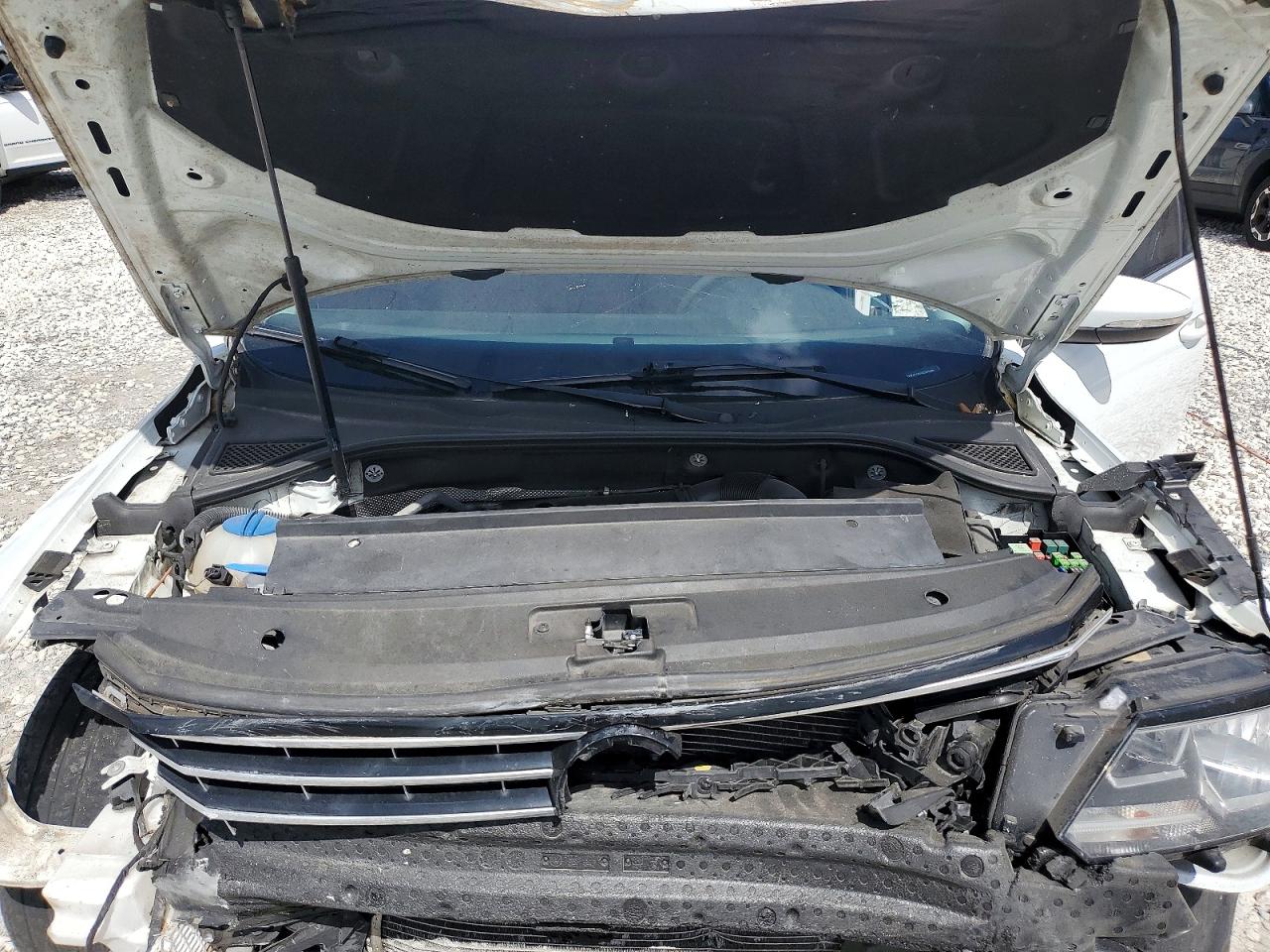 Volkswagen Passat S