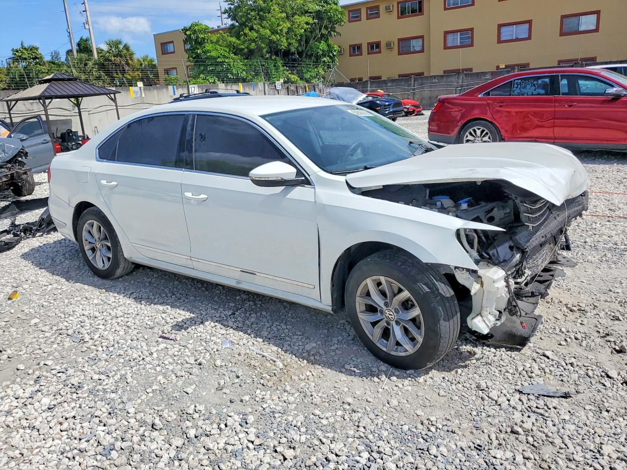 Volkswagen Passat S
