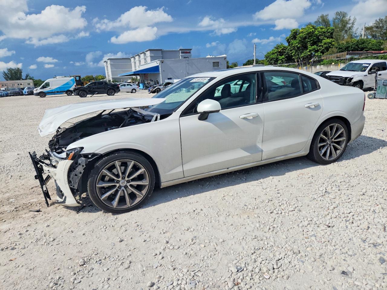 Salvage Volvo S60 Image