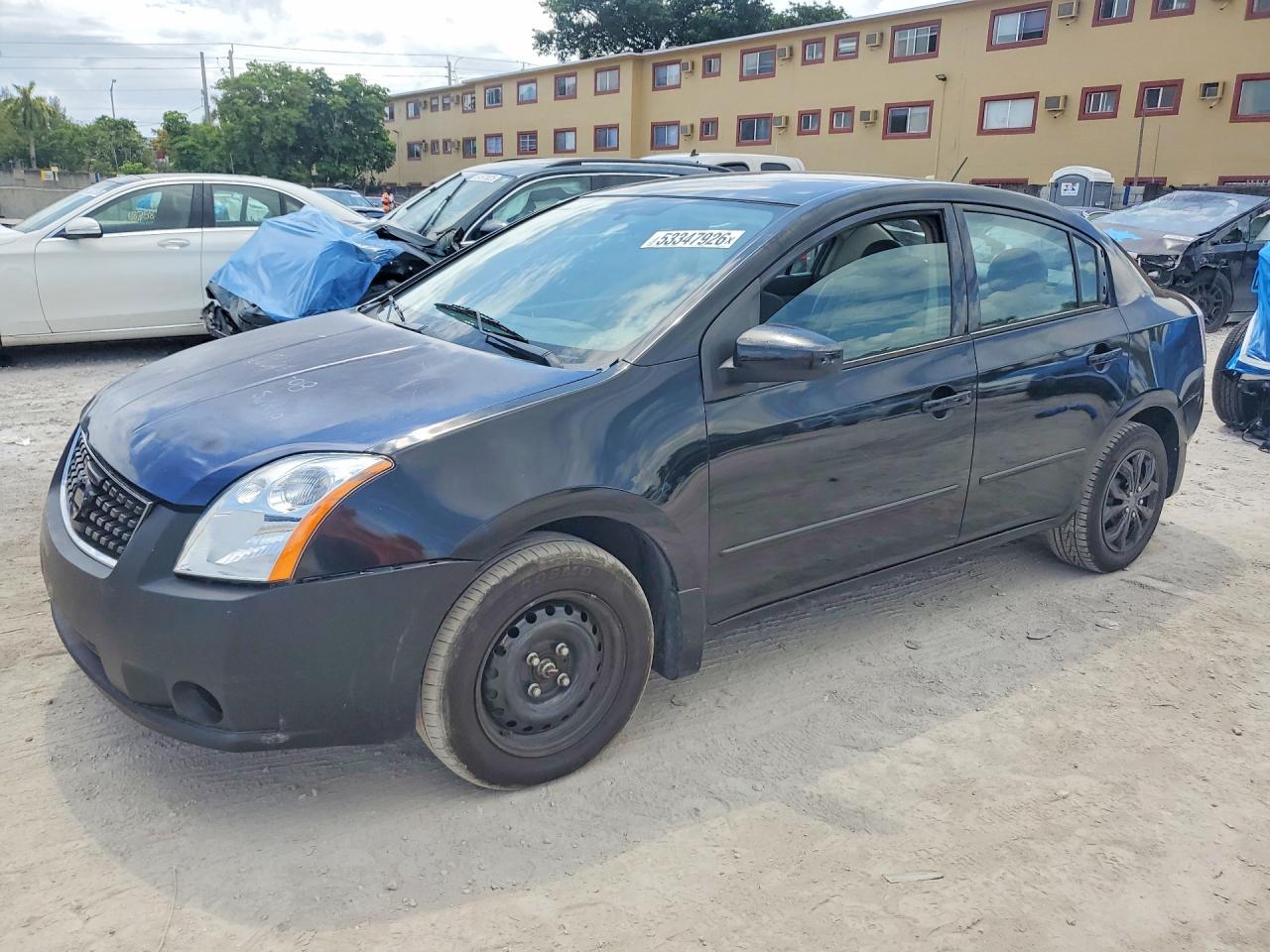 Salvage Nissan Sentra Image