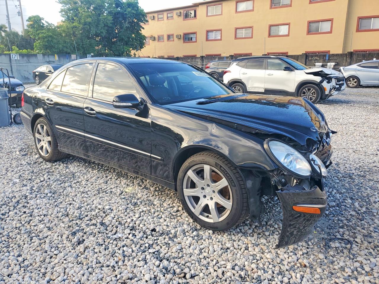Mercedes-Benz E-Class 350