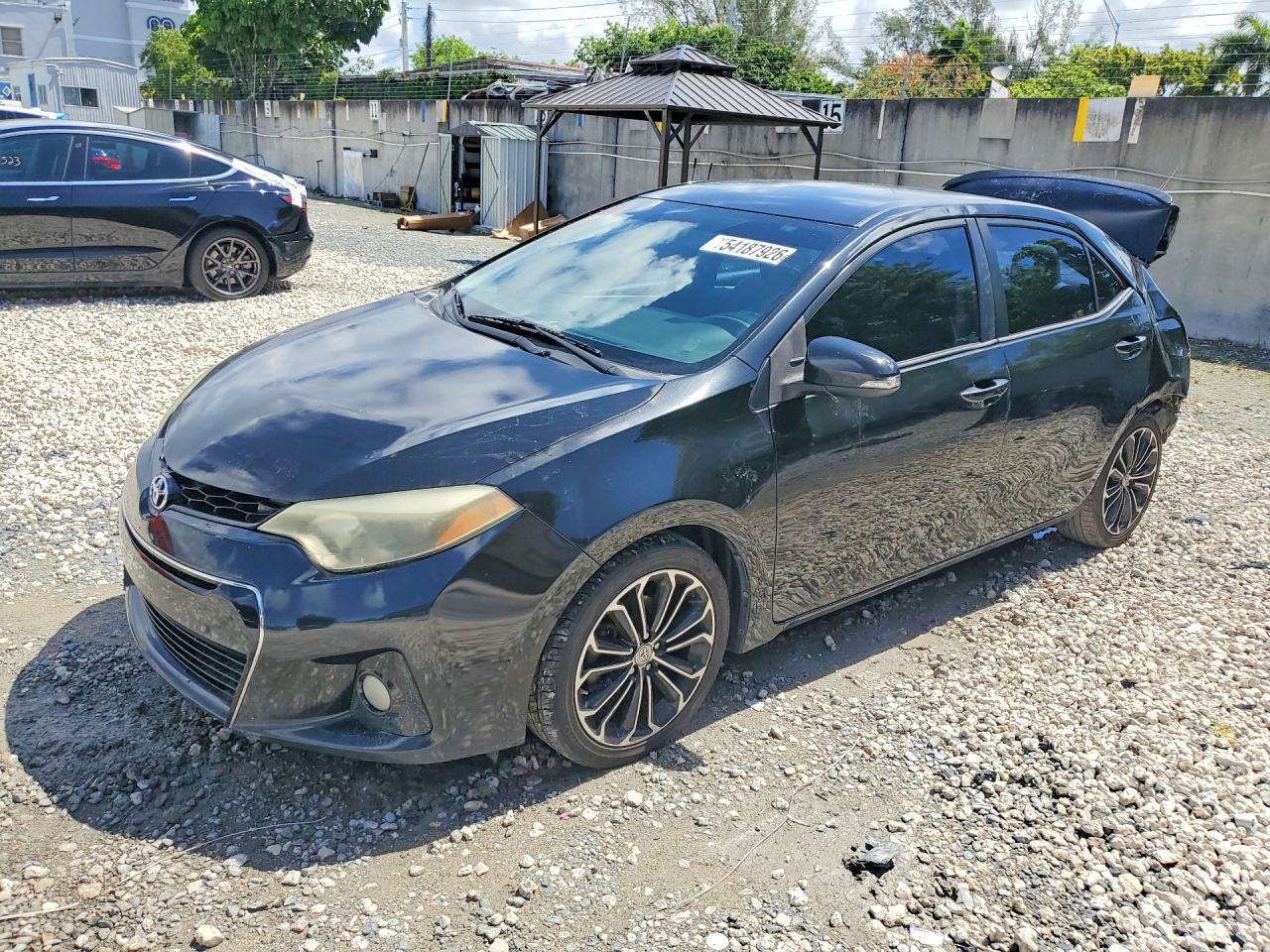 Salvage Toyota Corolla Image