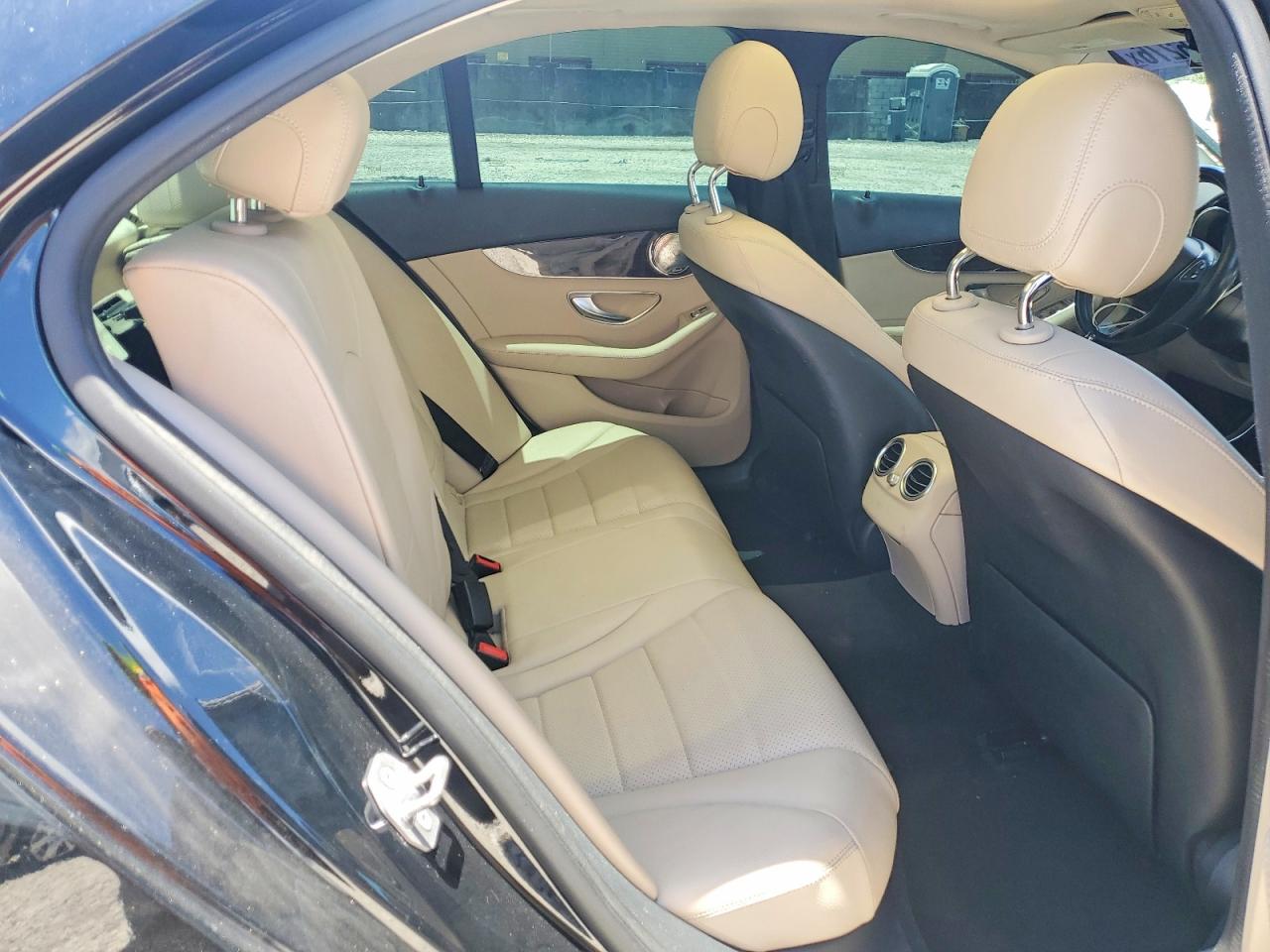 Mercedes-Benz C-Class 300