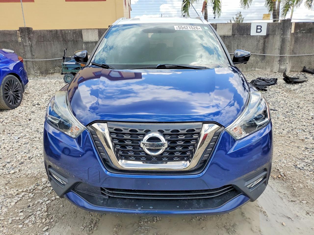 Nissan Kicks Sr
