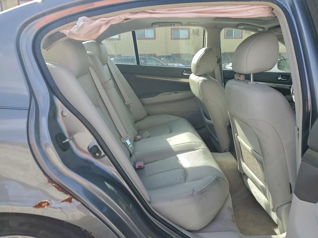 INFINITI G37 X