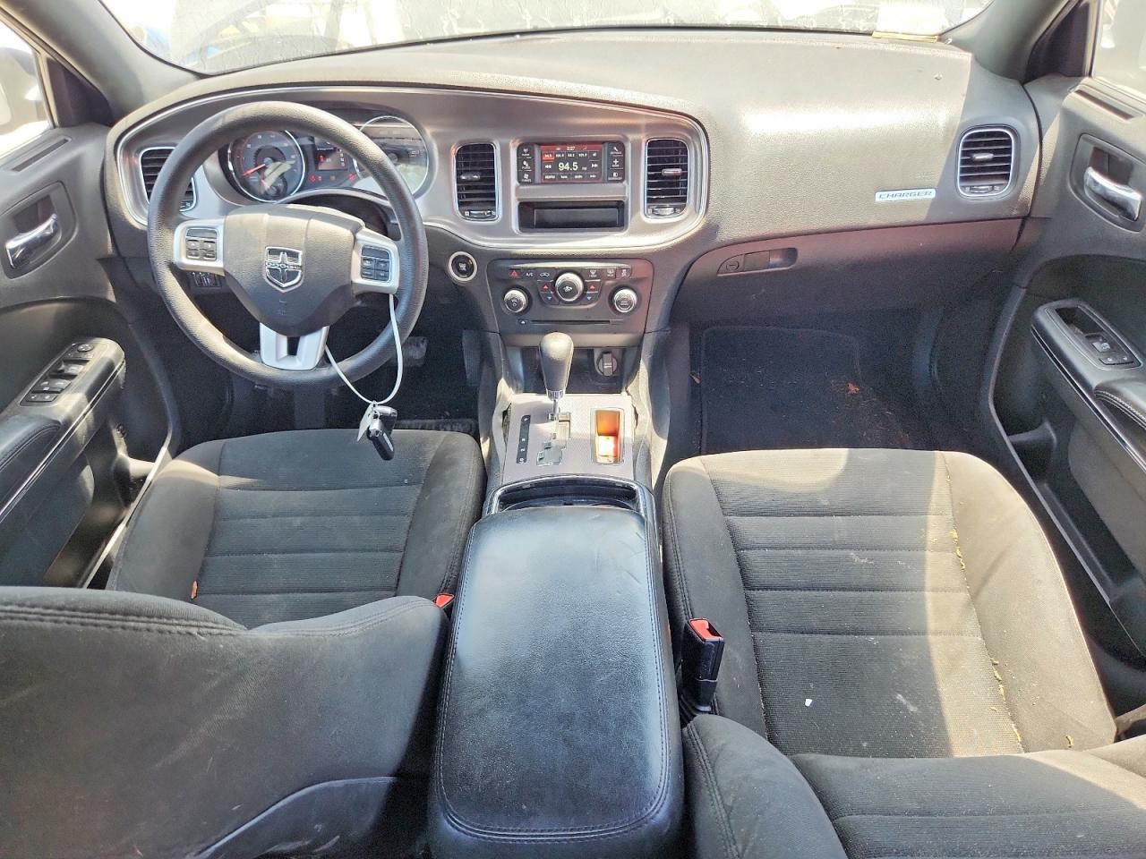 Dodge Charger Se