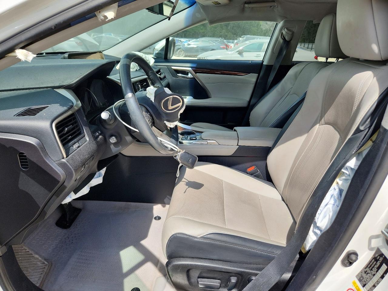 Lexus RX Base