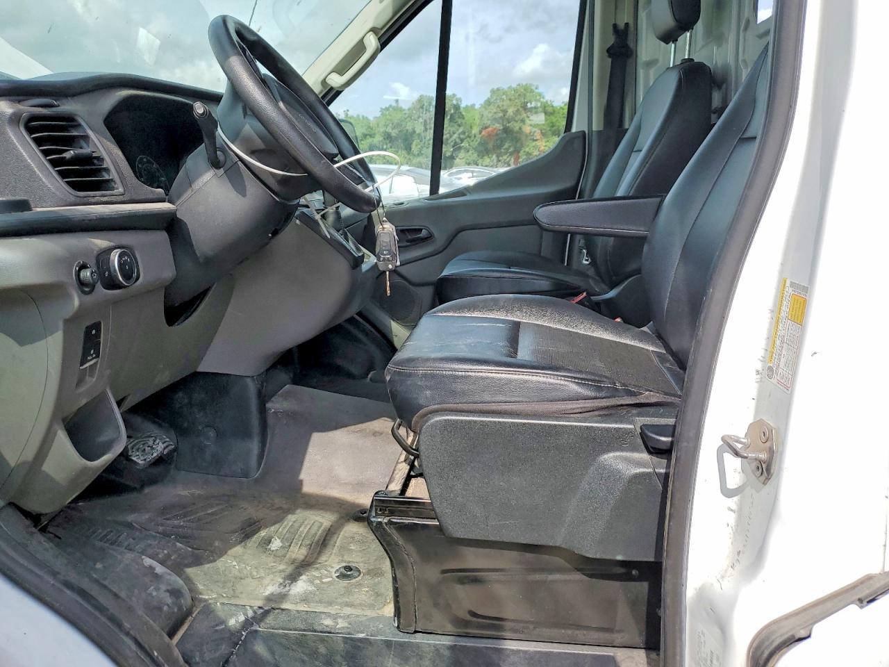 Ford Transit T-250