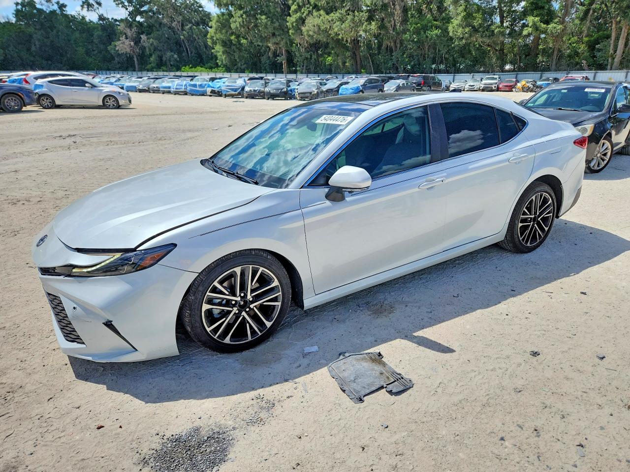 Salvage Toyota Camry Image