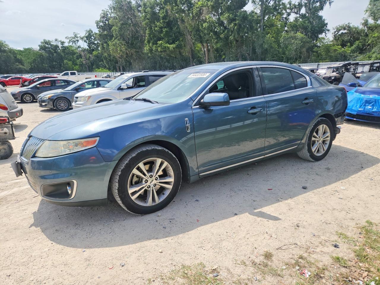 Salvage Lincoln MKS Image