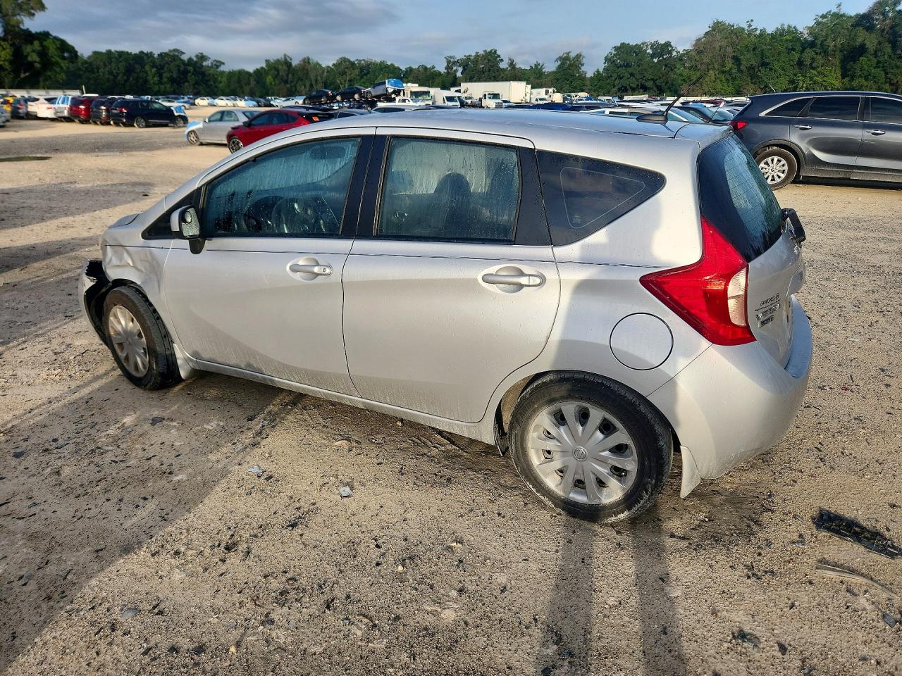 Nissan Versa Sv
