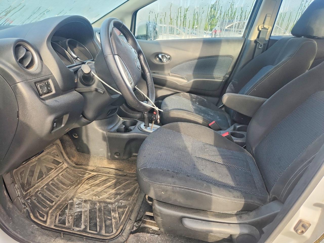 Nissan Versa Sv