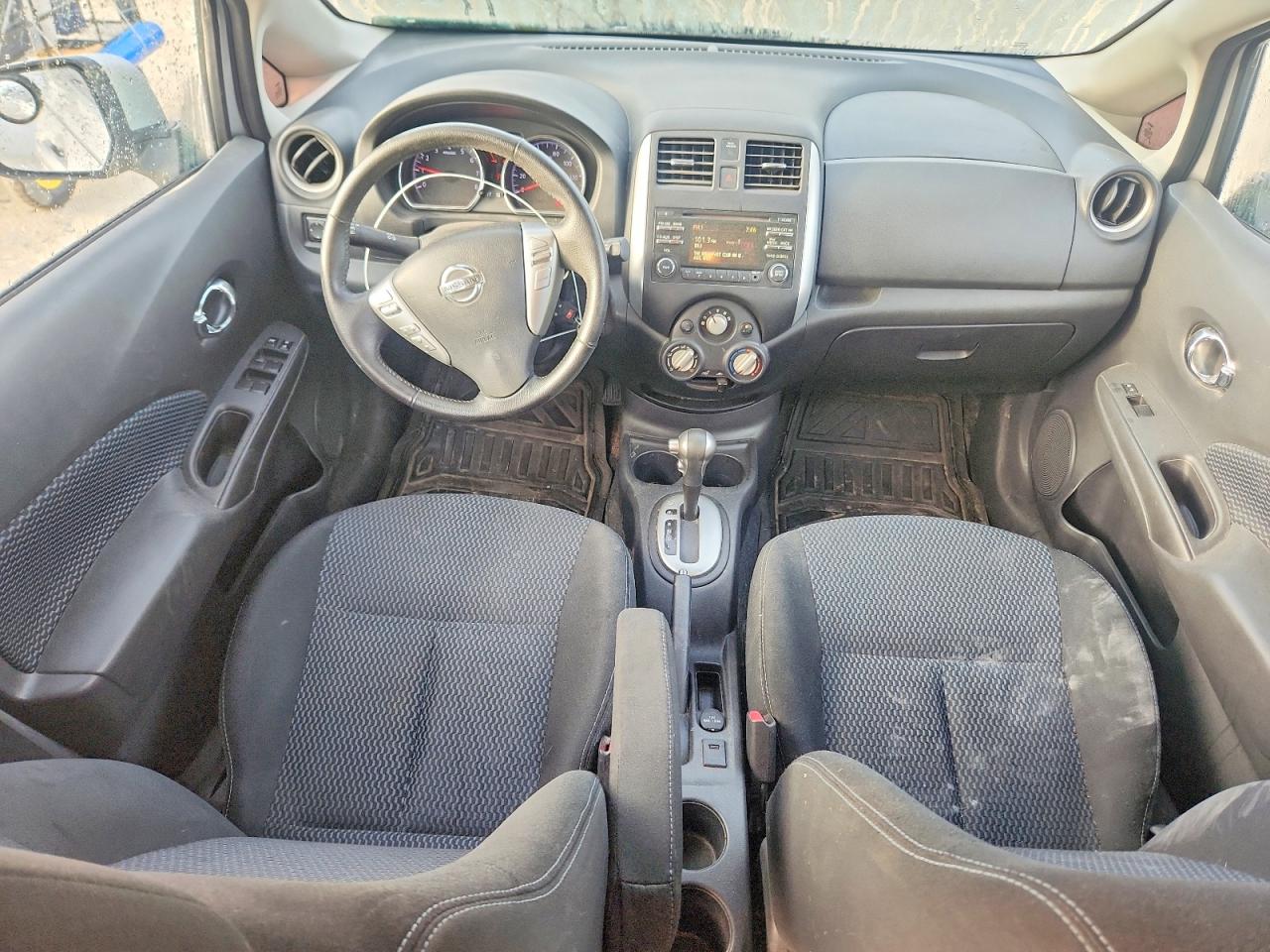 Nissan Versa Sv