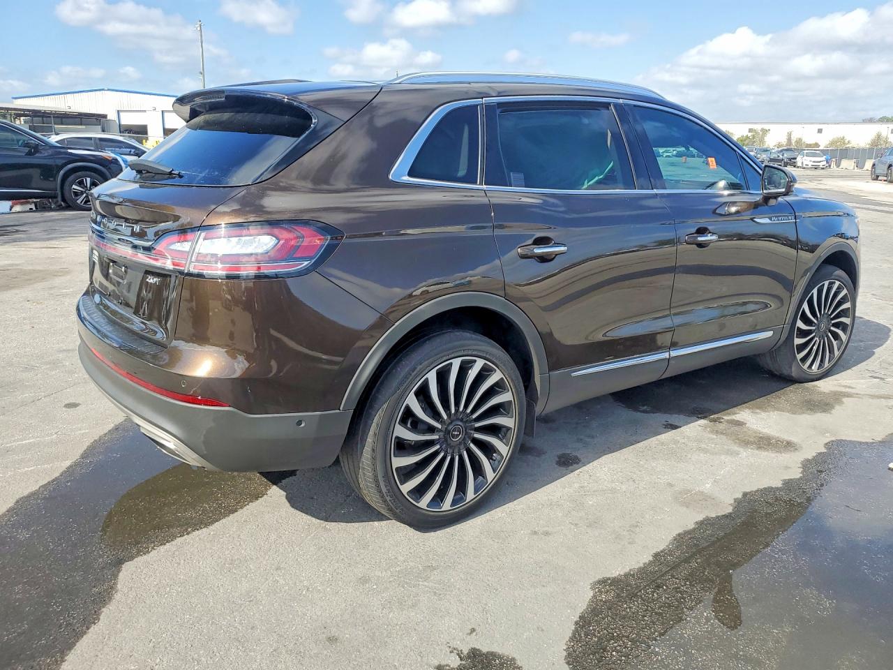 Lincoln Nautilus Black Label