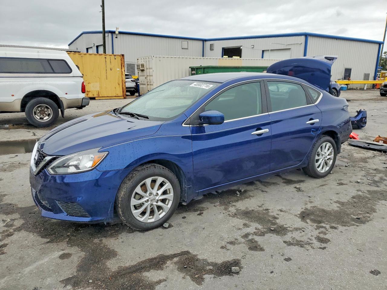 Salvage Nissan Sentra Image