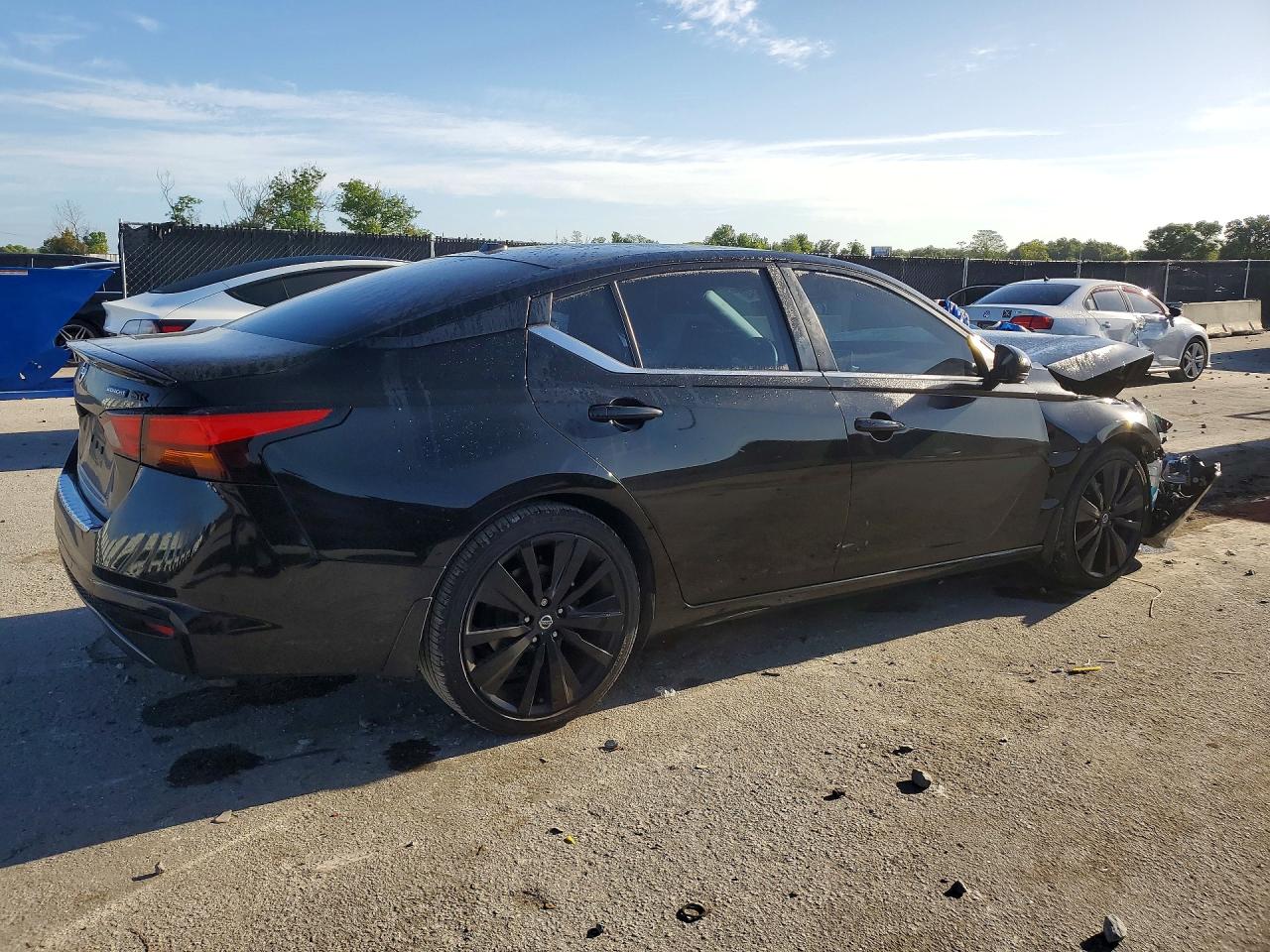 Nissan Altima Sr