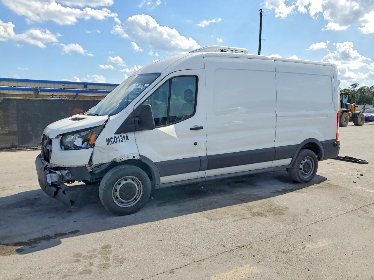 Salvage Ford Transit Image