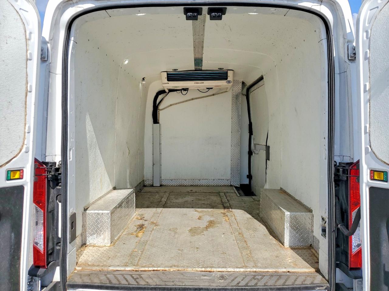 Ford Transit T-250