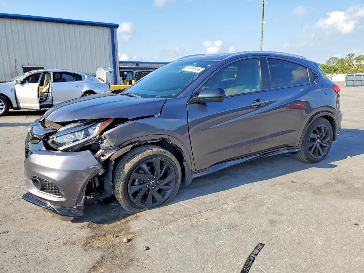 Salvage Honda HR-V Image