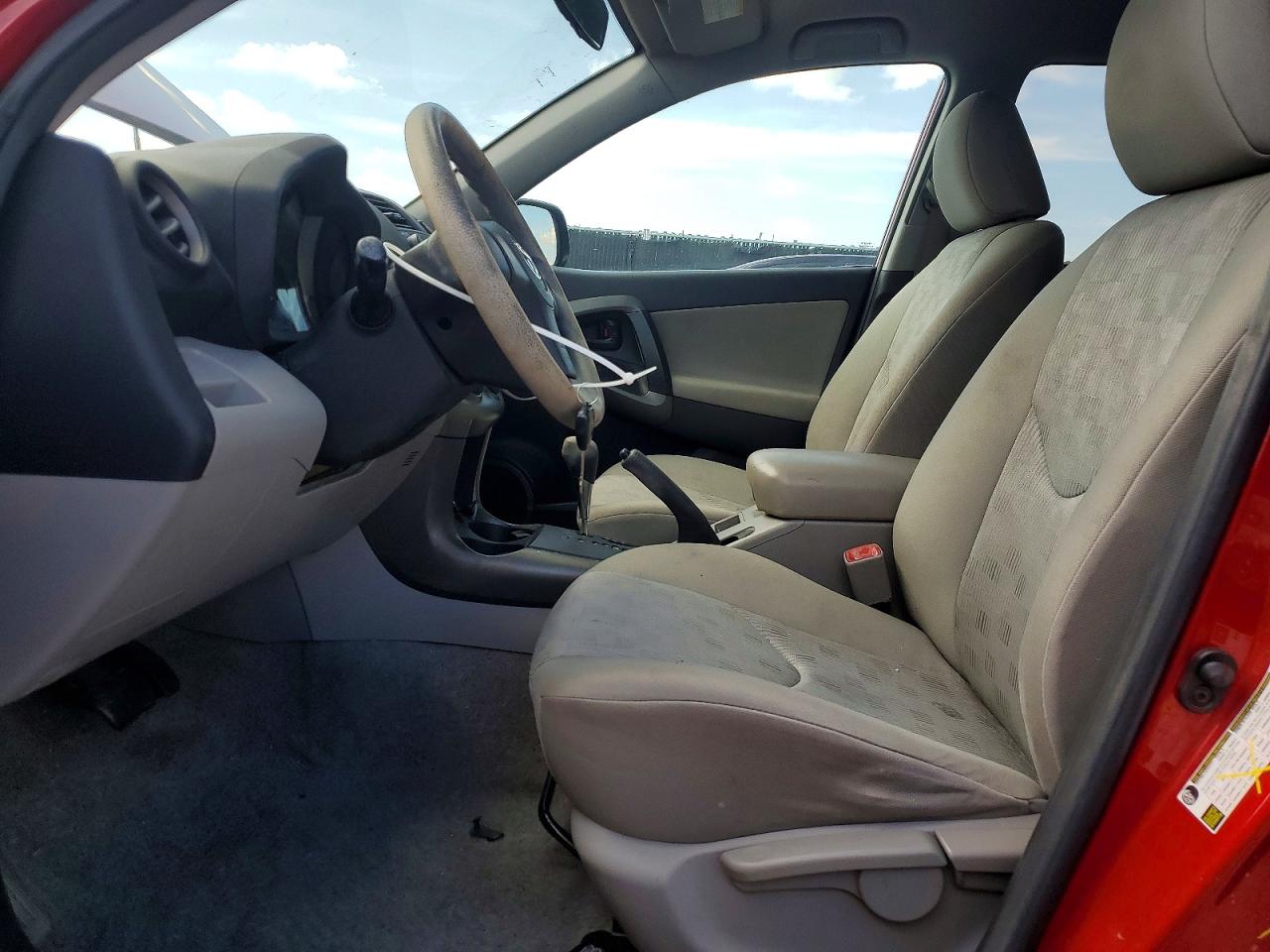 Toyota RAV4 Base