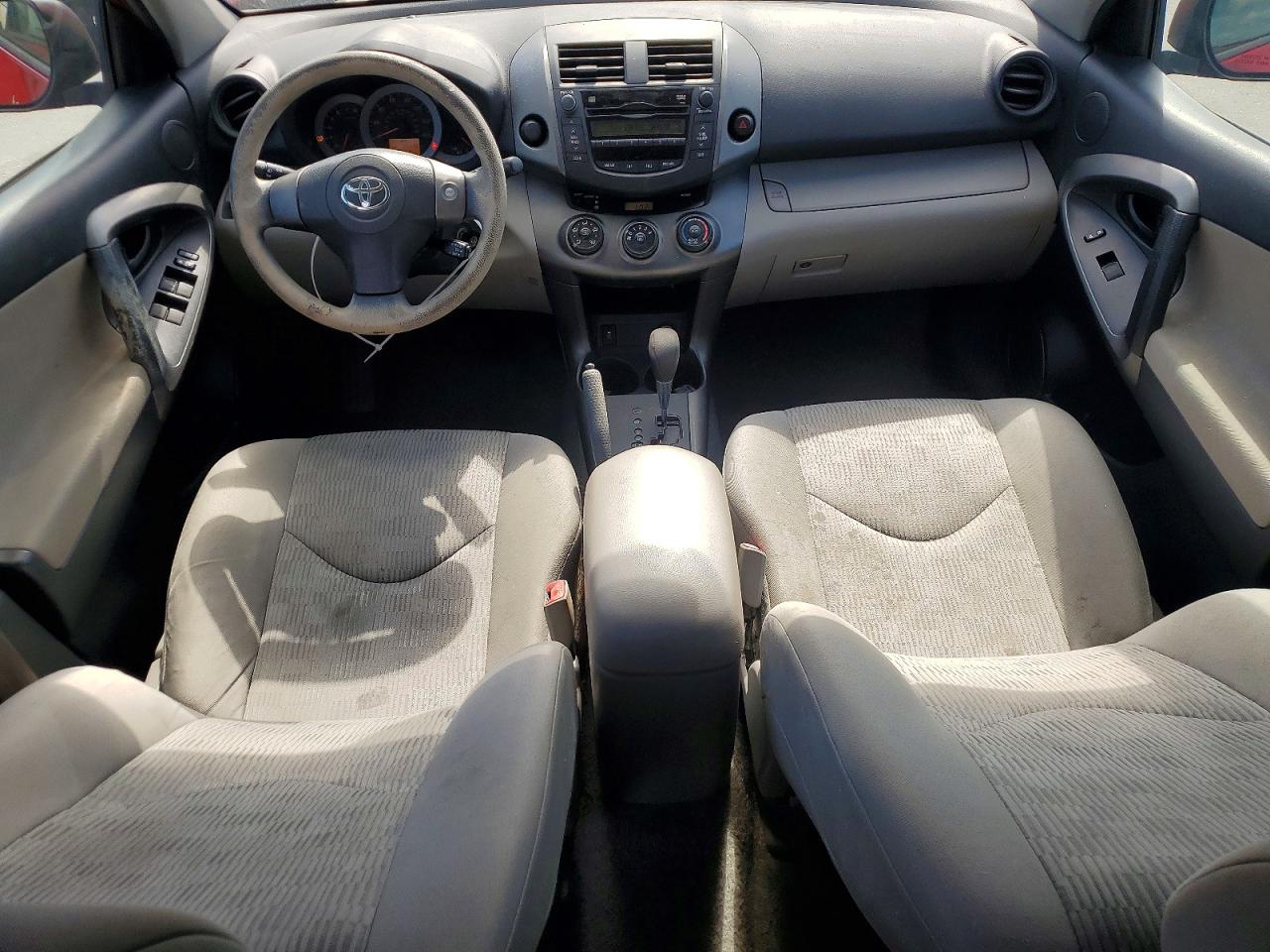 Toyota RAV4 Base
