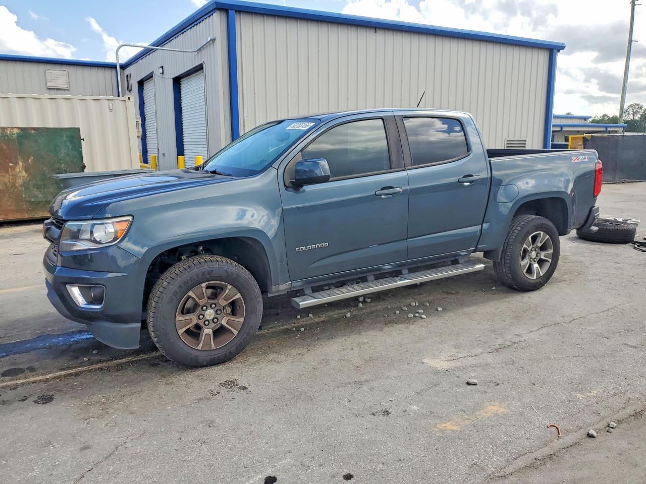 Salvage Chevrolet Colorado Image