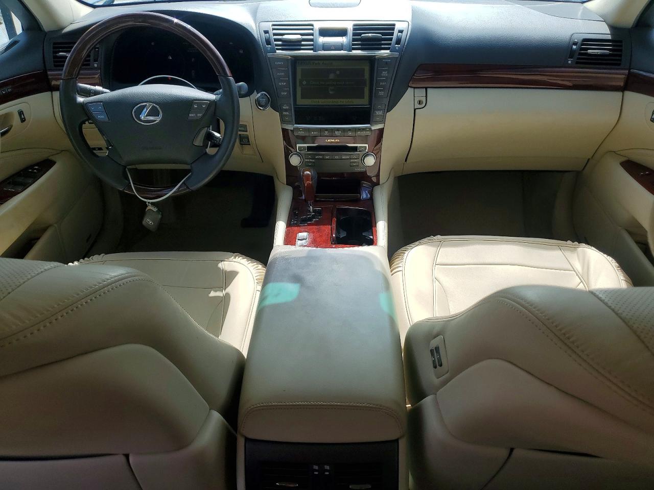 Lexus LS 460
